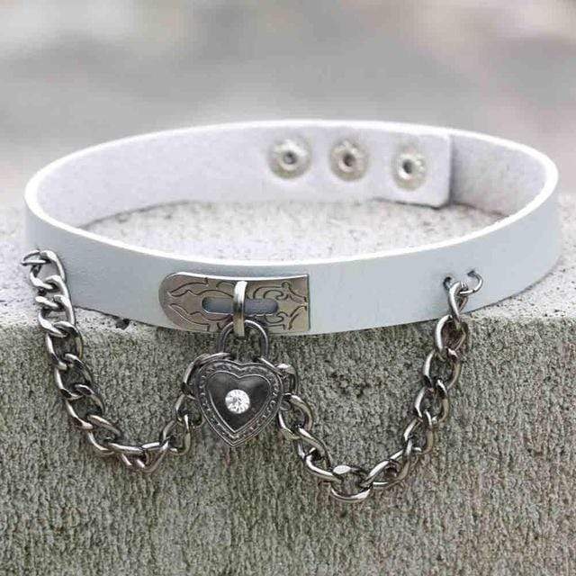 Chained Lock Heart Choker